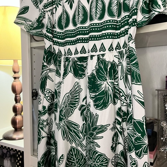 Green and White Tropical Boho Print Summer Dress - Picture 5 of 9